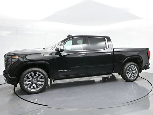 Used 2026 GMC Sierra 1500 Denali w/ Denali Reserve Package AWD/4WD image 4