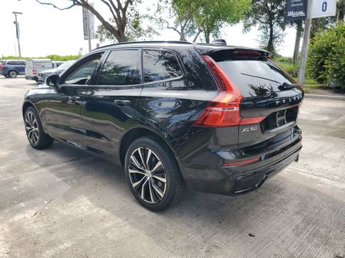 Used 2024 Volvo XC60 B5 Plus AWD/4WD image 4