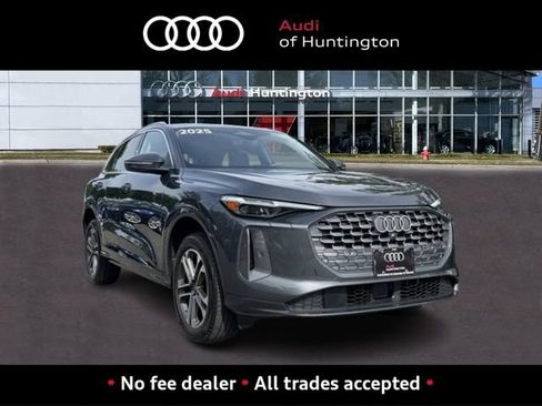 Used 2025 Audi Q5 Premium Plus w/ Premium Plus AWD/4WD image 1