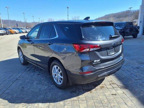 Used 2023 Chevrolet Equinox LT image 3