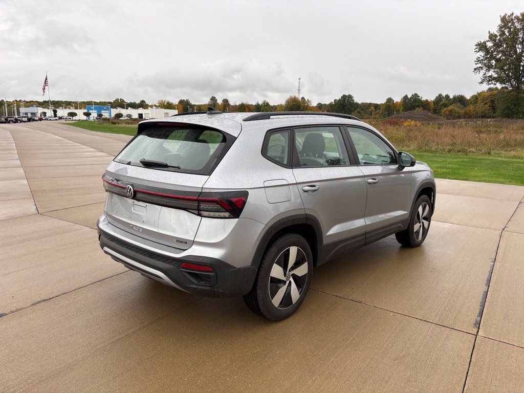 Used 2025 Volkswagen Taos S AWD/4WD image 6