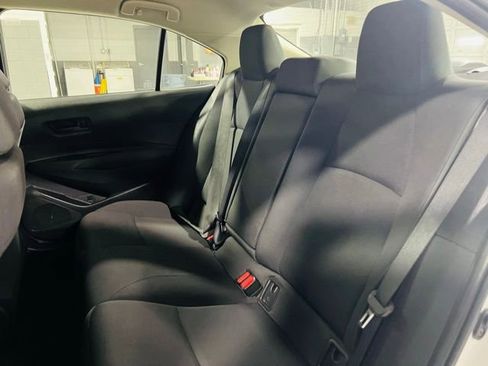 Used 2022 Toyota Corolla LE FWD image 21