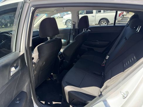 Used 2017 Kia Sportage LX w/ LX Popular Package FWD image 7