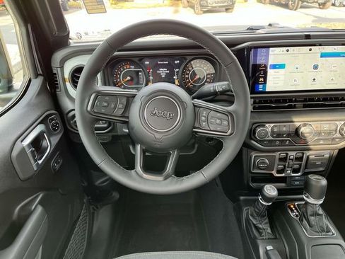 New 2026 Jeep Gladiator Sport image 12