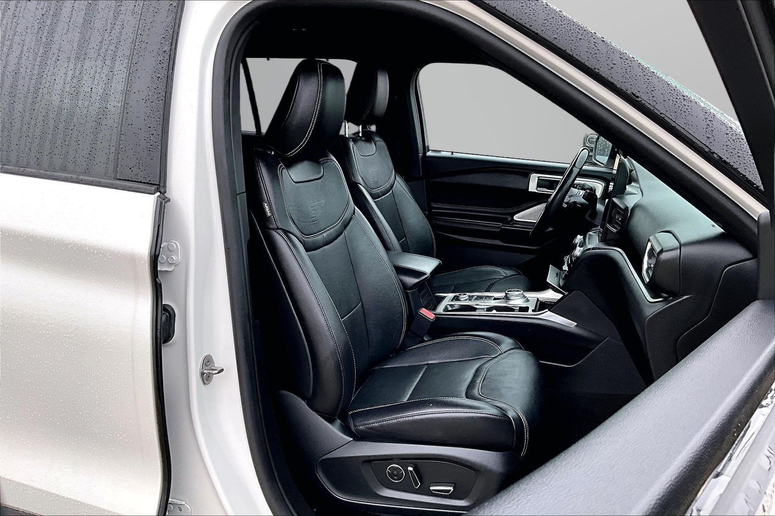 Used 2020 Ford Explorer ST w/ Premium Technology Package AWD/4WD image 7