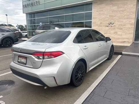Used 2022 Toyota Corolla LE FWD image 19