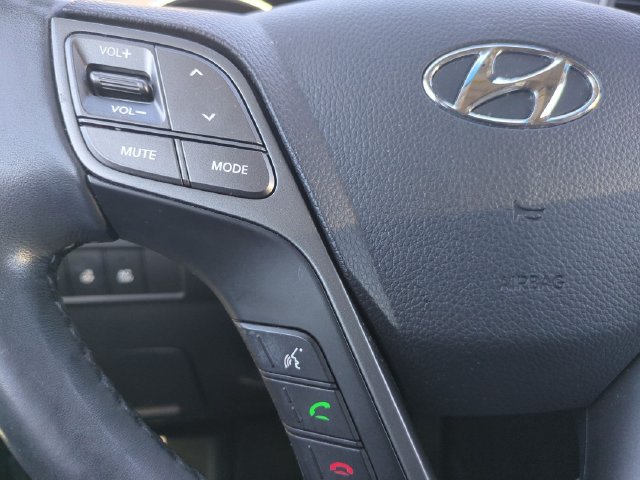 Used 2019 Hyundai Santa Fe XL FWD image 16
