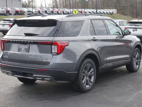 New 2026 Ford Explorer Active w/ Active Comfort Package image 13