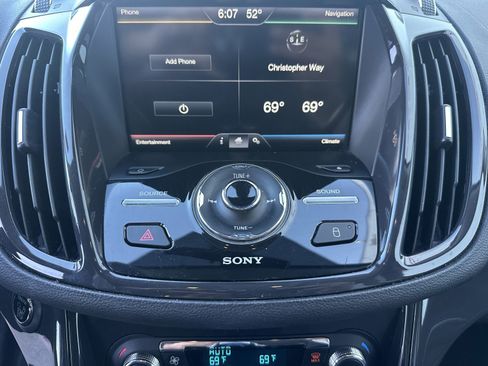 Used 2015 Ford Escape Titanium w/ Equipment Group 301A FWD image 18