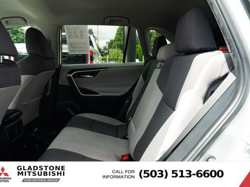 Used 2023 Toyota RAV4 XLE AWD/4WD image 21
