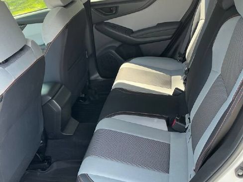 Used 2021 Subaru Crosstrek 2.0i Premium w/ Moonroof Package AWD/4WD image 11
