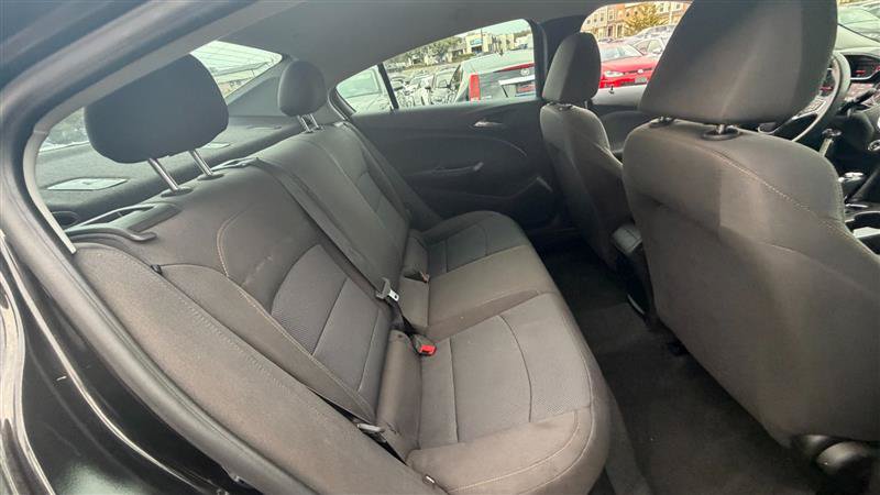 Used 2019 Chevrolet Cruze LS w/ LS Convenience Package FWD image 10