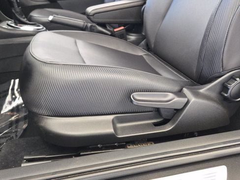 Used 2013 Volkswagen Beetle 2.5 FWD image 17