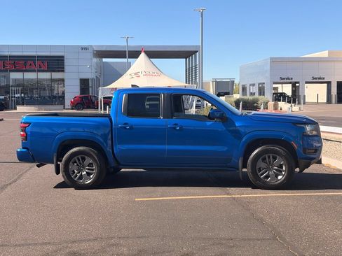 Certified 2025 Nissan Frontier SV RWD image 7