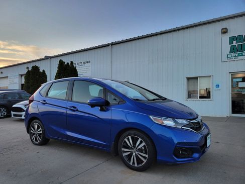 Used 2019 Honda Fit EX image 1