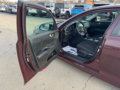 Used 2019 Kia Optima LX FWD image 13