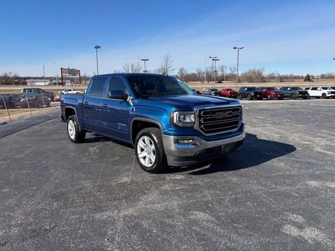 Used 2017 GMC Sierra 1500 SLE w/ SLE Value Package image 7