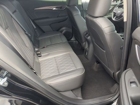 Used 2023 Buick Envision Avenir AWD/4WD image 26