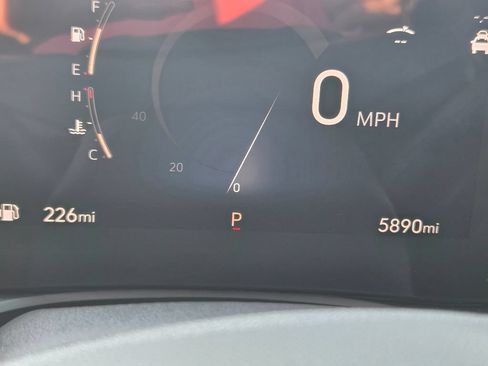 Used 2026 Buick Envista Avenir FWD image 39