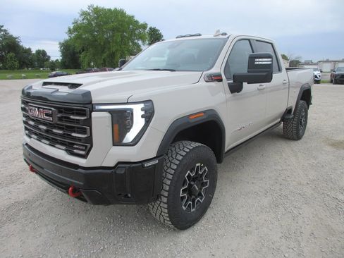 New 2026 GMC Sierra 2500 AT4X AWD/4WD image 10