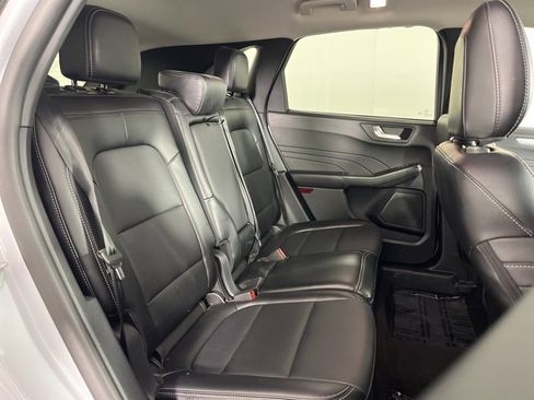 Used 2025 Ford Escape Platinum image 31