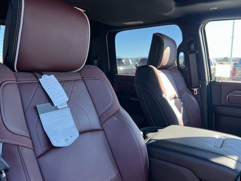 New 2026 RAM 2500 Limited AWD/4WD image 13