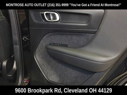 New 2024 Volvo XC40 Recharge Plus w/ Protection Package Premier image 31