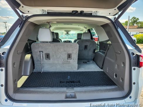 Used 2019 Chevrolet Traverse Premier FWD image 21