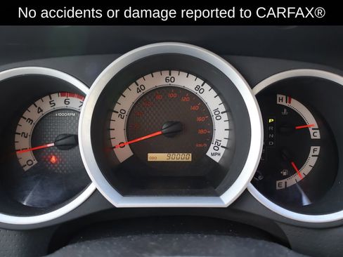 Used 2014 Toyota Tacoma PreRunner image 2