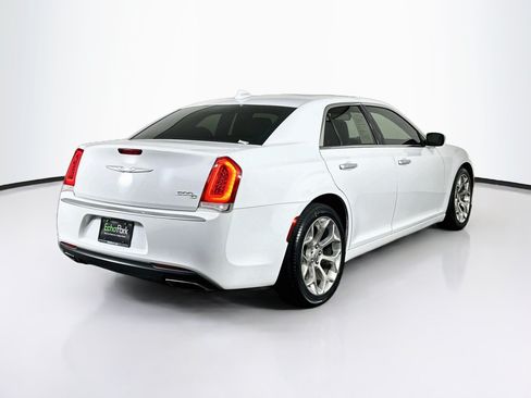 Used 2018 Chrysler 300 C w/ Sun, Sound & Nav Package RWD image 9