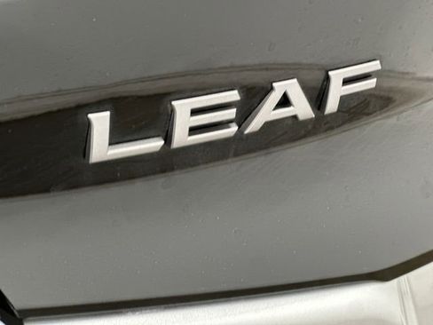 Used 2023 Nissan Leaf S image 27