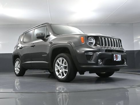 Used 2021 Jeep Renegade Latitude w/ Convenience Group AWD/4WD image 43