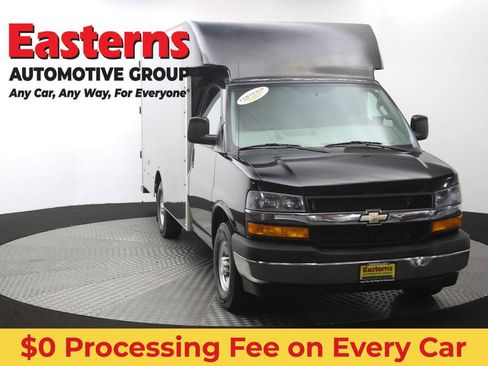 Used 2017 Chevrolet Express 3500 RWD image 48