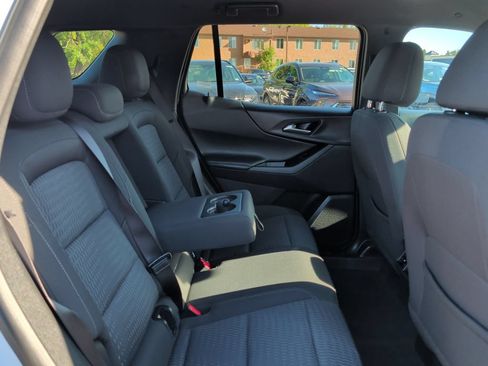 Used 2026 Chevrolet Equinox LT AWD/4WD image 35