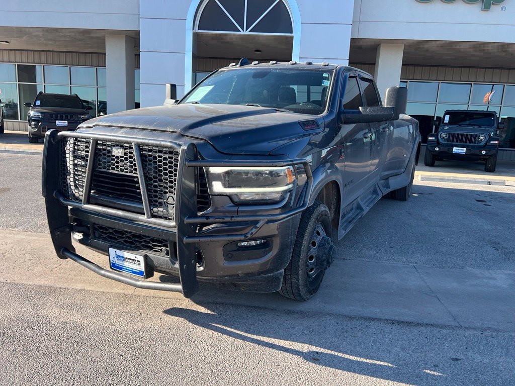 Used 2022 RAM 3500 Laramie w/ Night Edition AWD/4WD image 1