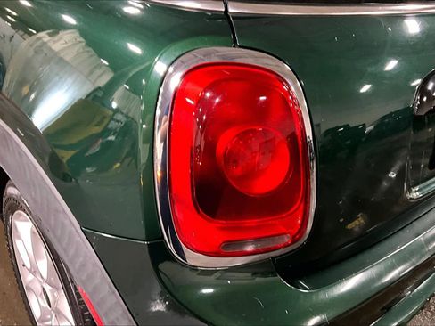 Used 2017 MINI Cooper S image 23