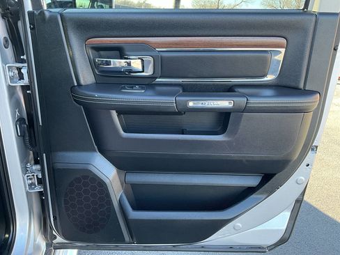 Used 2016 RAM 1500 Laramie w/ Convenience Group image 44