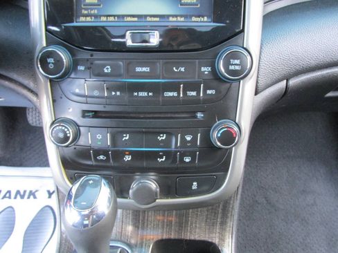 Used 2014 Chevrolet Malibu LT FWD image 20
