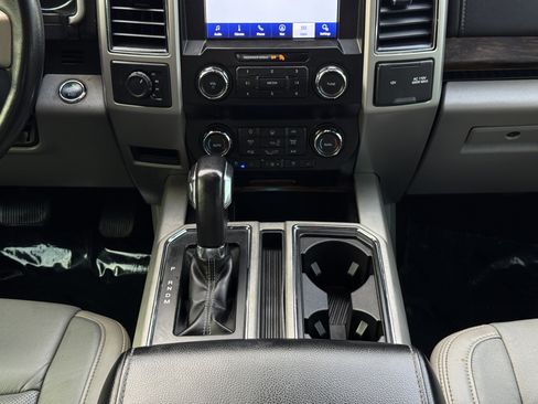 Used 2020 Ford F150 Lariat image 25