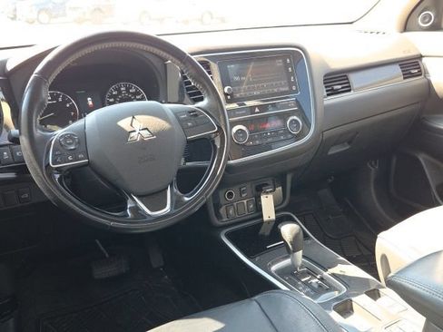 Used 2019 Mitsubishi Outlander SEL FWD image 11