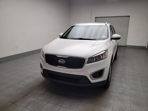 Used 2018 Kia Sorento FWD image 15