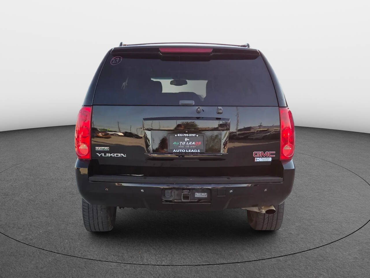 Used 2013 GMC Yukon Denali RWD image 6