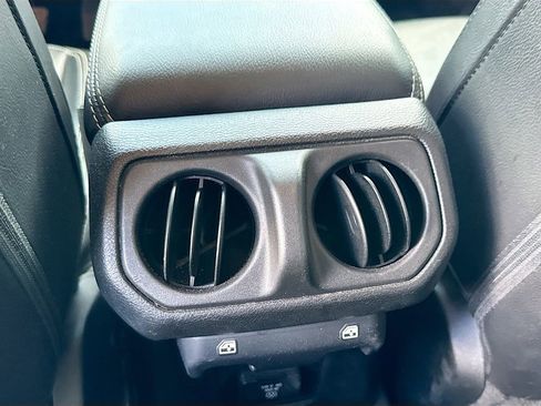 Used 2023 Jeep Wrangler Unlimited Sahara w/ Cold Weather Group AWD/4WD image 28