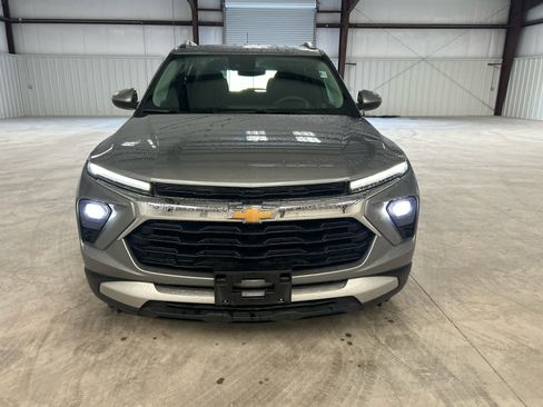 Used 2025 Chevrolet TrailBlazer LT AWD/4WD image 8