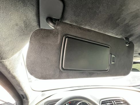 Used 2019 Jaguar F-PACE Premium image 26