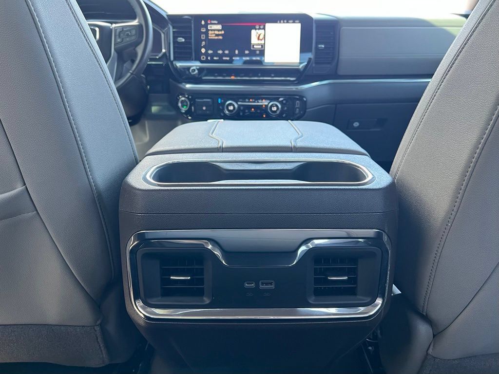 Used 2024 GMC Sierra 1500 SLT w/ SLT Convenience Package RWD image 25