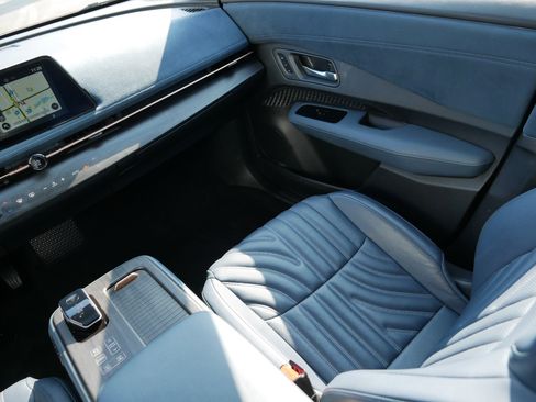 Used 2023 Nissan Ariya PLATINUM+ image 11