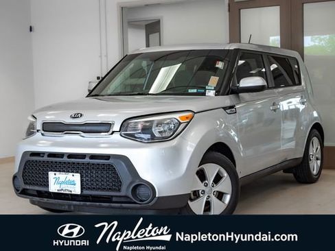 Used 2015 Kia Soul FWD image 1