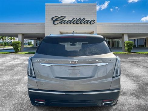 Certified 2023 Cadillac XT5 Sportv w/ Technology Package image 5