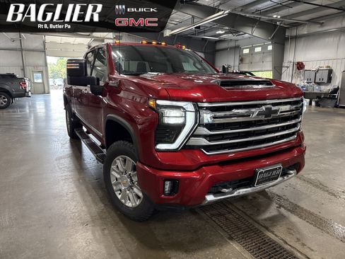 Used 2025 Chevrolet Silverado 2500 High Country w/ Technology Package AWD/4WD image 1